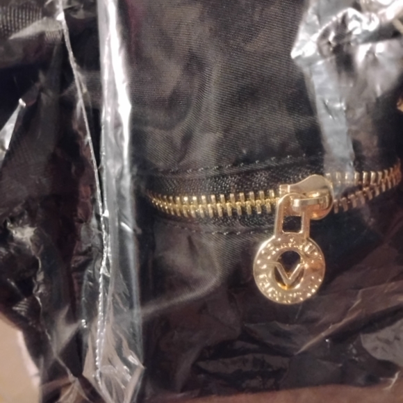 Valentino Orlandi Vegan Leather Tag - Picture 13 of 16